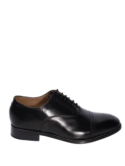 Stringate in pelle