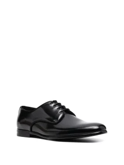 Stringate in pelle