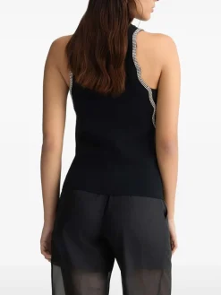 Top in maglia nera