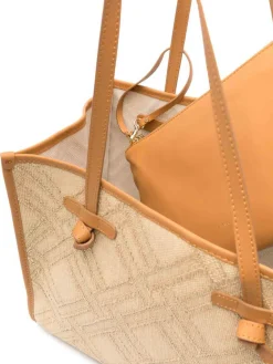 Tote