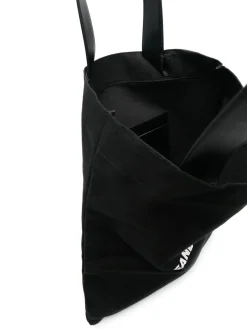 Tote Book