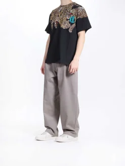 T-shirt a collo leopardo
