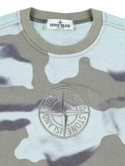 T-shirt dei movflaggi tonali azzurro