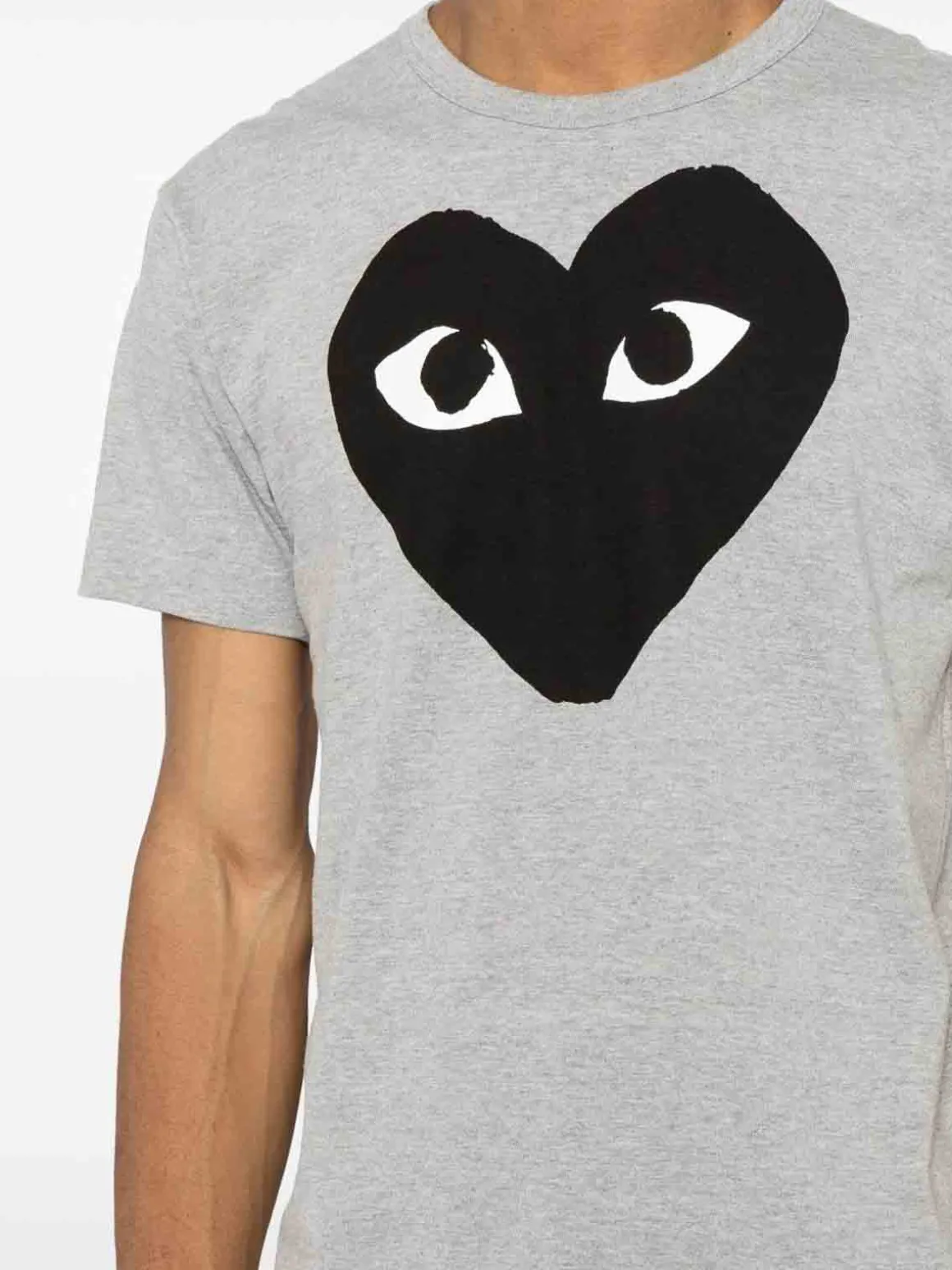 T-shirt di cotone del cuore nero