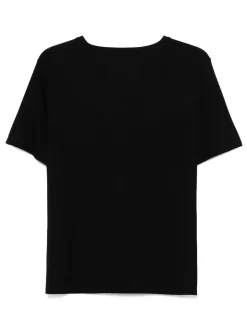 T-shirt in nero con scollo a V