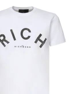 T-shirt logo
