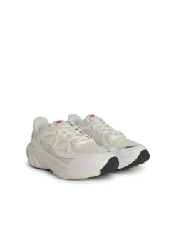 Utrn White Mesh Sneaker