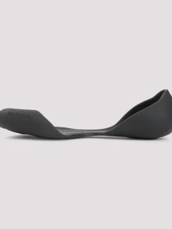 Zero sneaker
